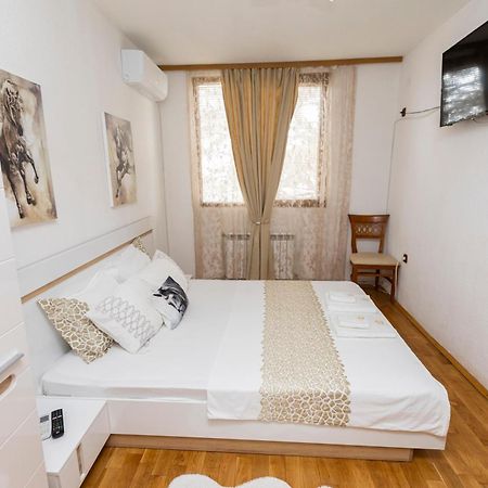 Апартамент “Djanina 2” Sandanski Esterno foto